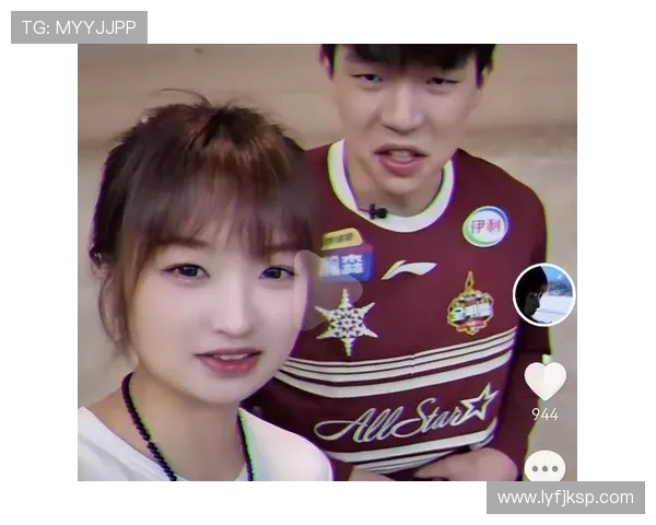 新疆度假中网友晒乌鲁木齐机场偶遇JackeyLove电竞明星风采